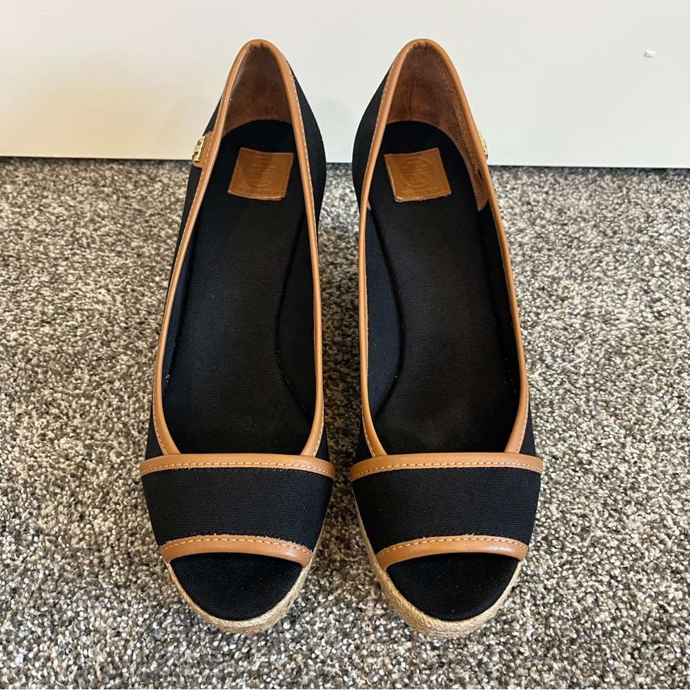 Tory Burch Black and Tan Wedges Peep Toe Size 9.5 Brown Leather